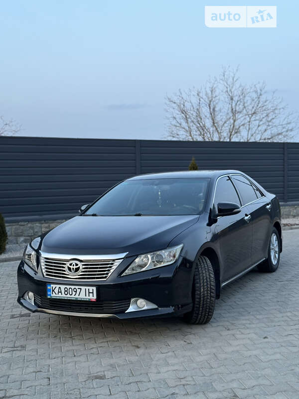 2013 toyota camry