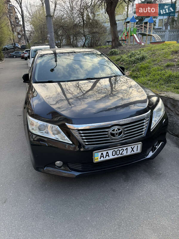 2013 toyota camry