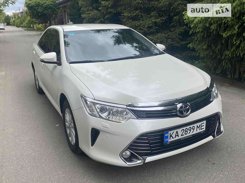 2016 toyota camry