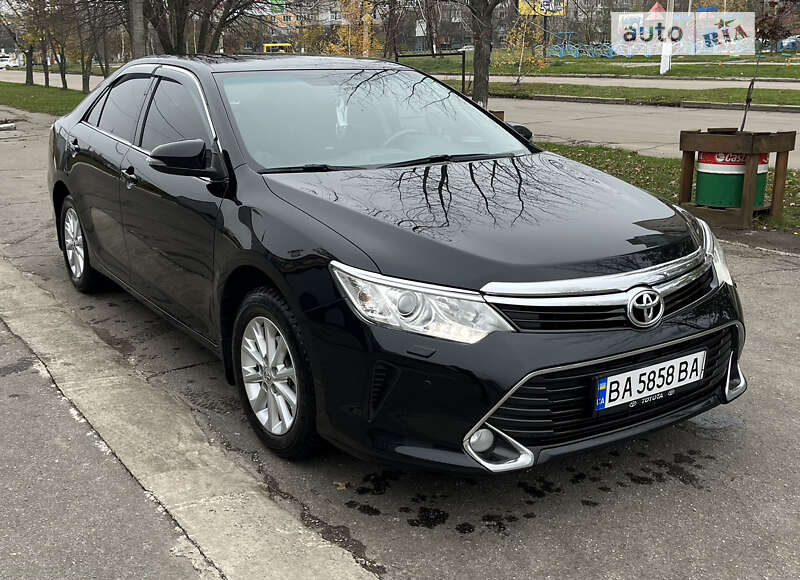 2016 toyota camry