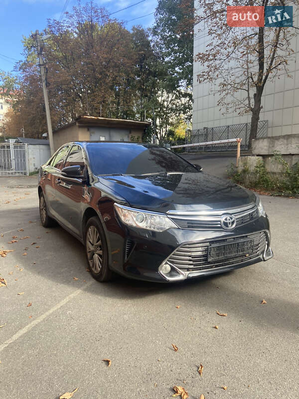 2017 toyota camry