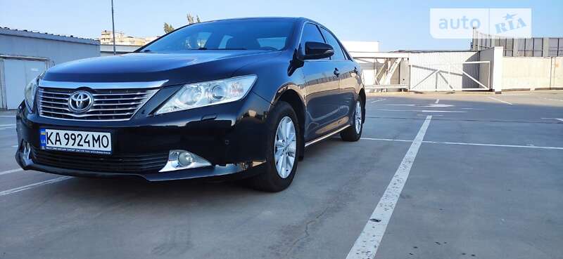 2011 toyota camry
