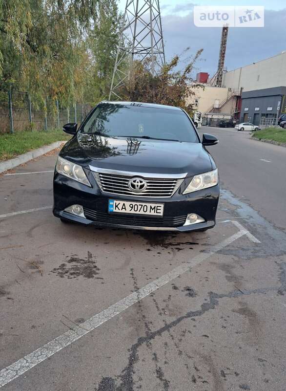 2012 toyota camry
