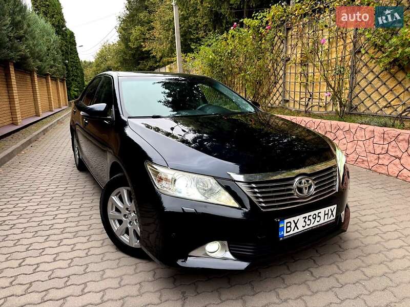 2012 toyota camry