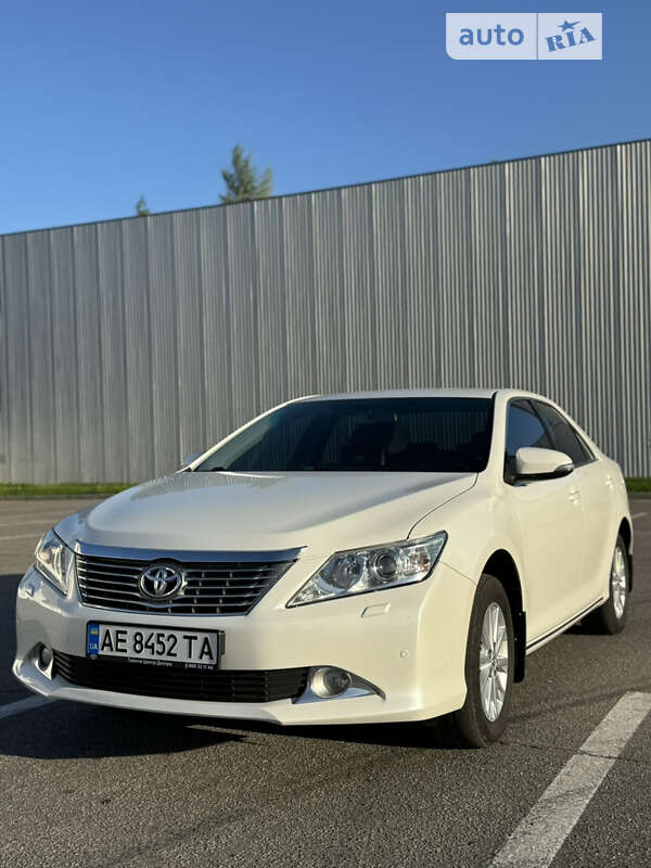 2012 toyota camry