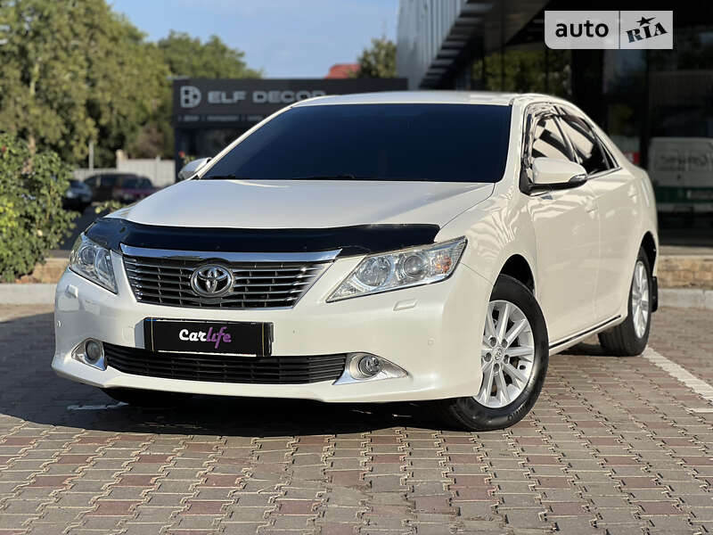 2013 toyota camry