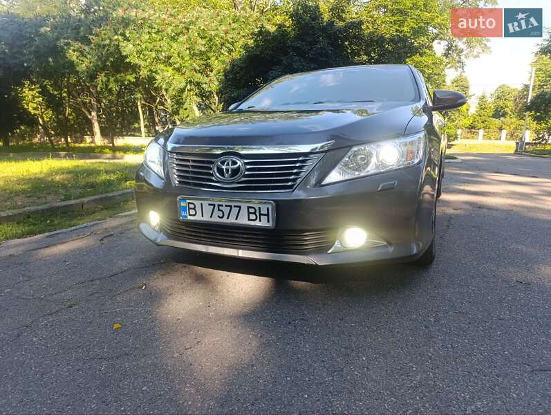 2013 toyota camry