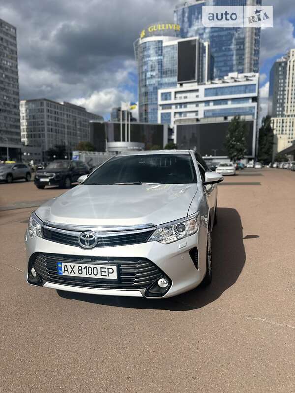 2016 toyota camry