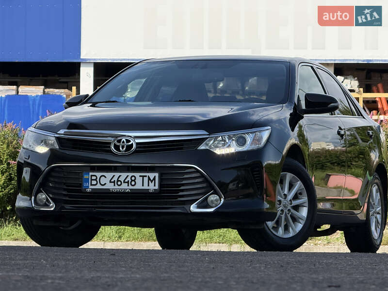 2016 toyota camry