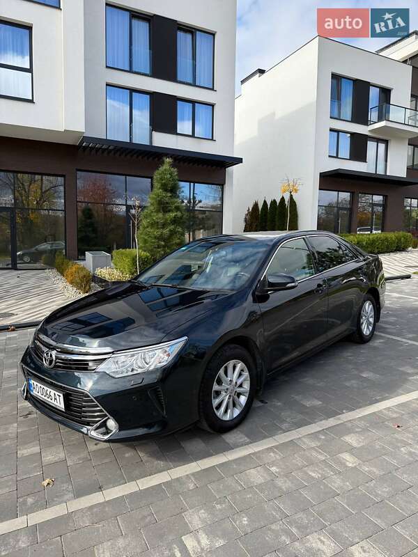 2017 toyota camry