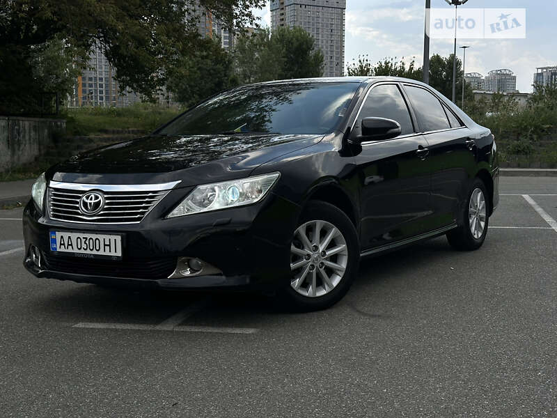 2011 toyota camry