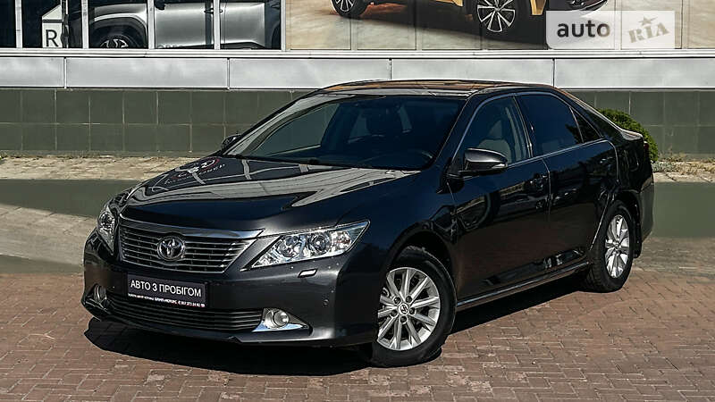 2011 toyota camry