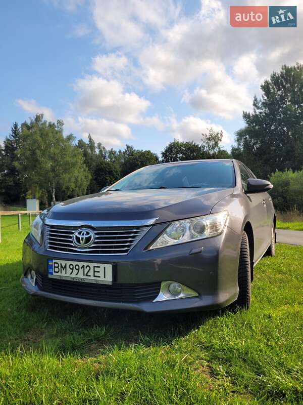 2011 toyota camry