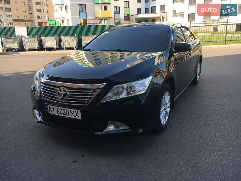 2011 toyota camry