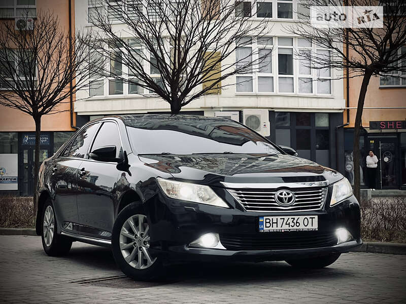 2012 toyota camry