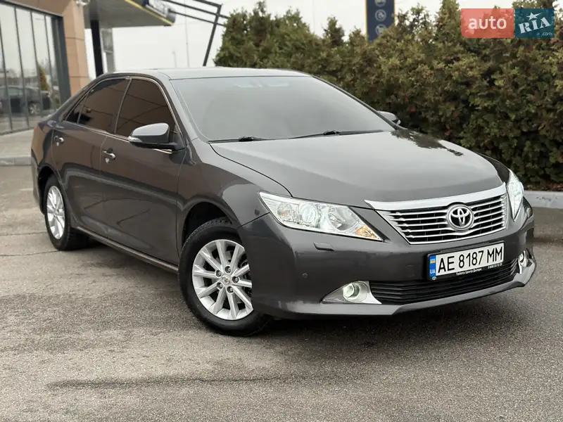 2012 toyota camry