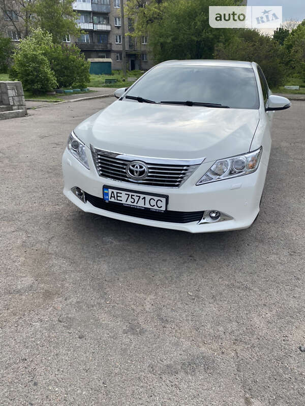 2012 toyota camry