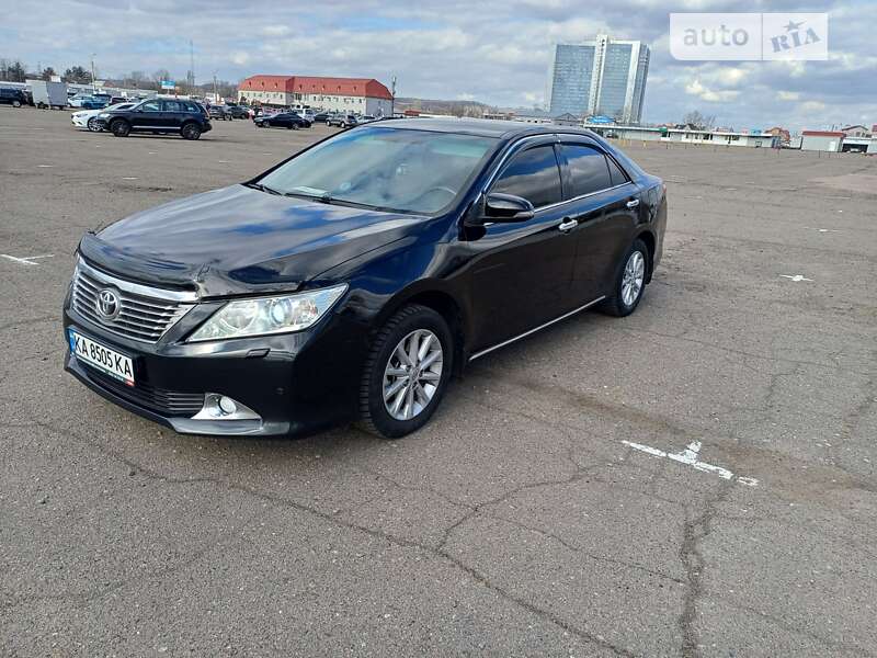 2013 toyota camry