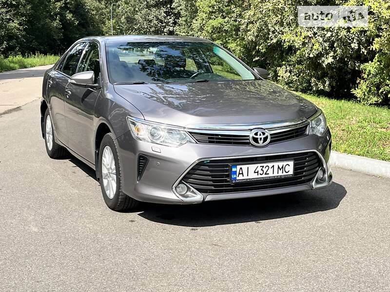 2015 toyota camry
