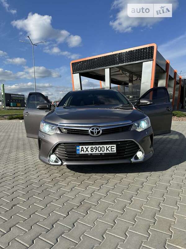 2015 toyota camry