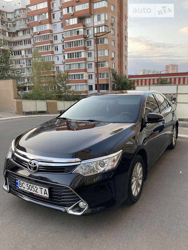 2016 toyota camry