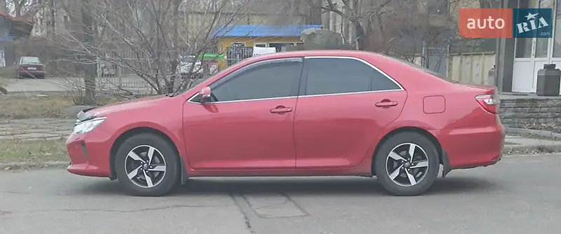 2016 toyota camry
