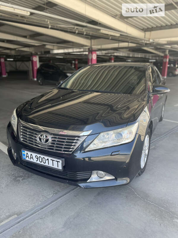2011 toyota camry