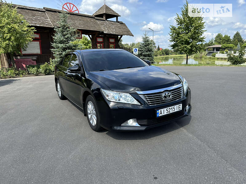 2012 toyota camry