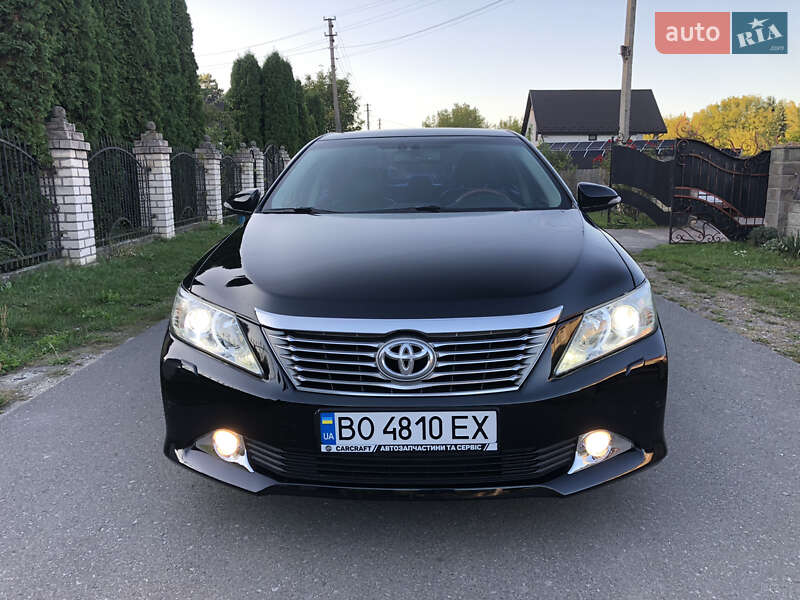 2012 toyota camry