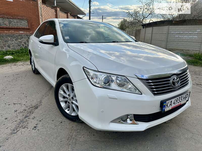 2012 toyota camry