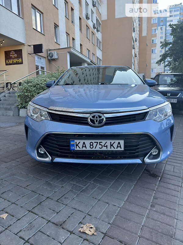 2016 toyota camry