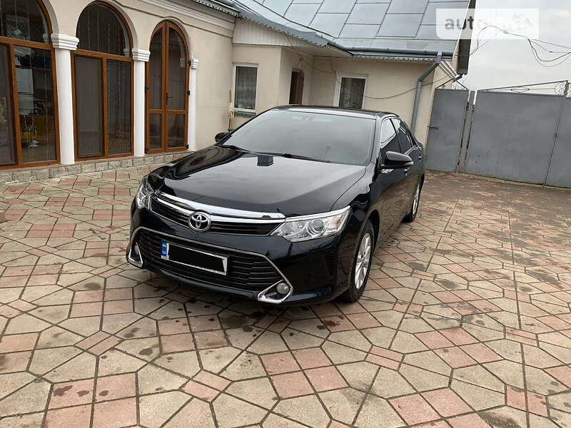 2016 toyota camry