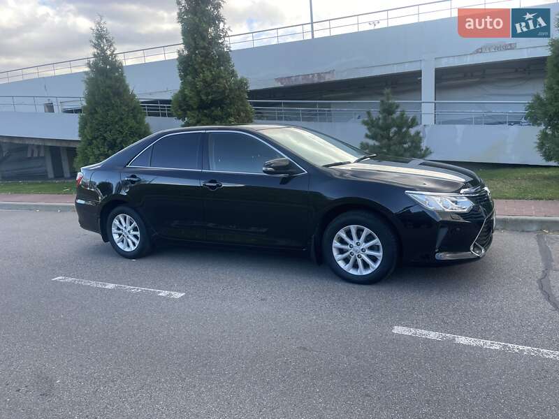 2017 toyota camry