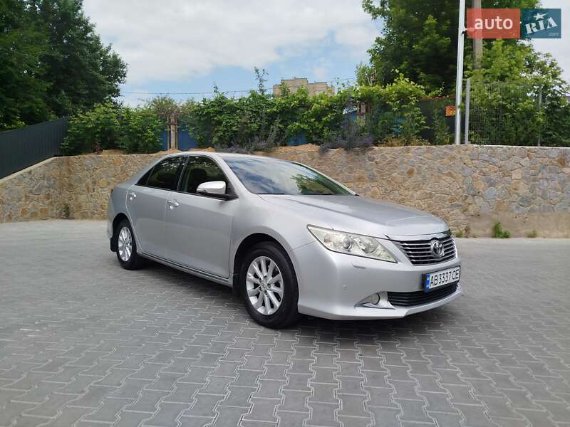2011 toyota camry