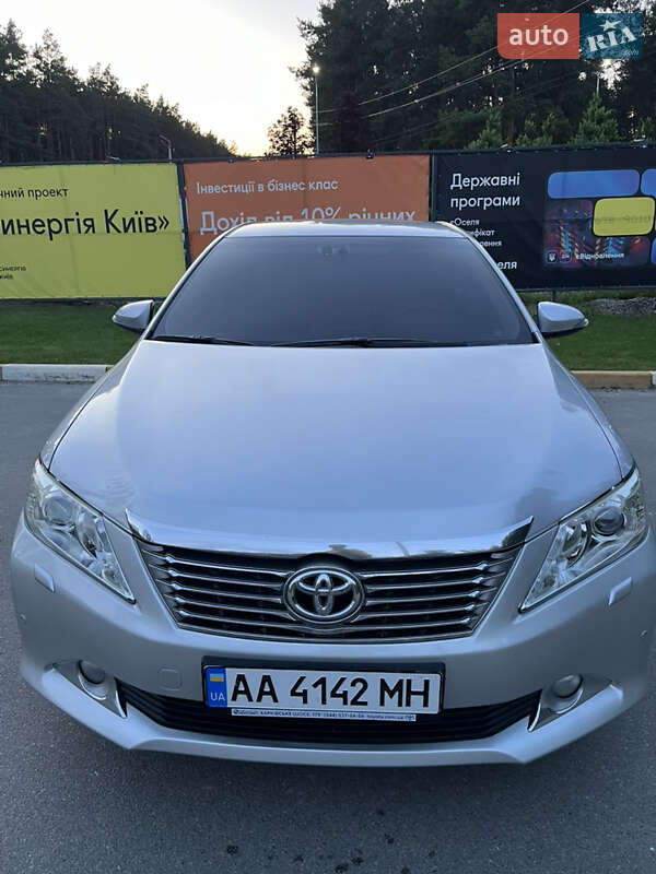 2012 toyota camry