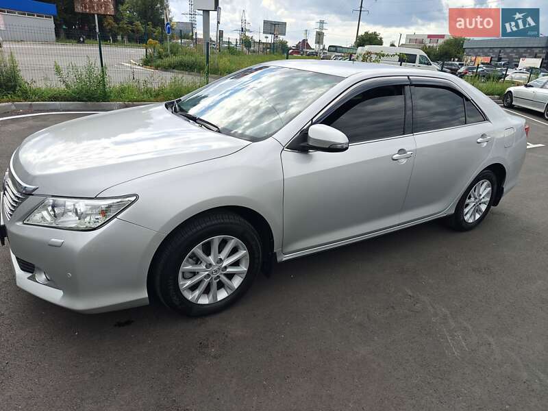 2012 toyota camry