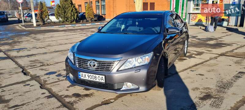 2013 toyota camry