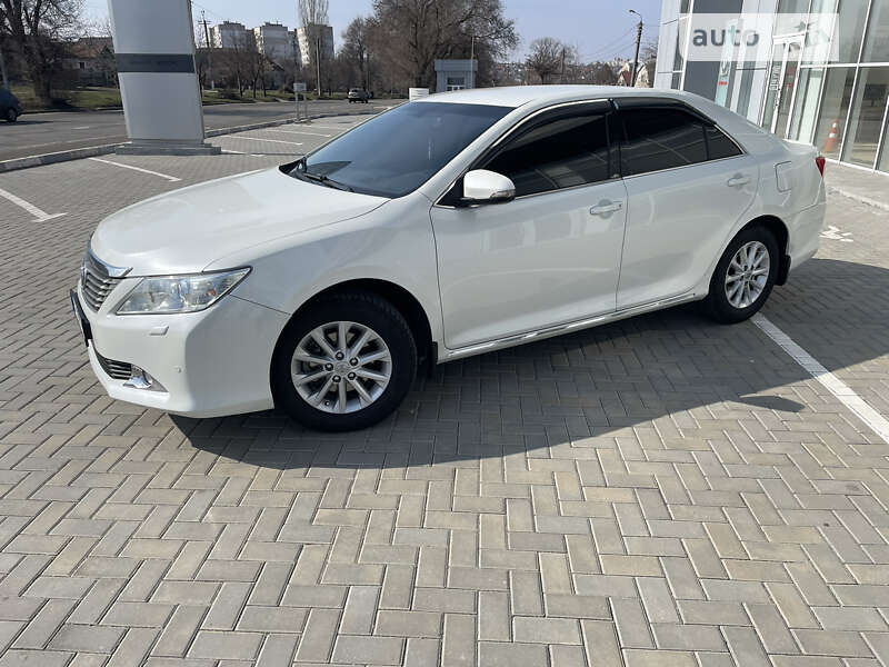 2013 toyota camry