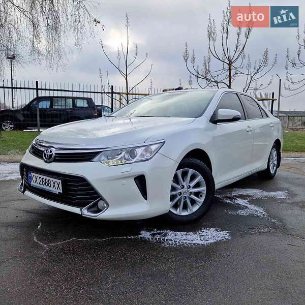 2017 toyota camry