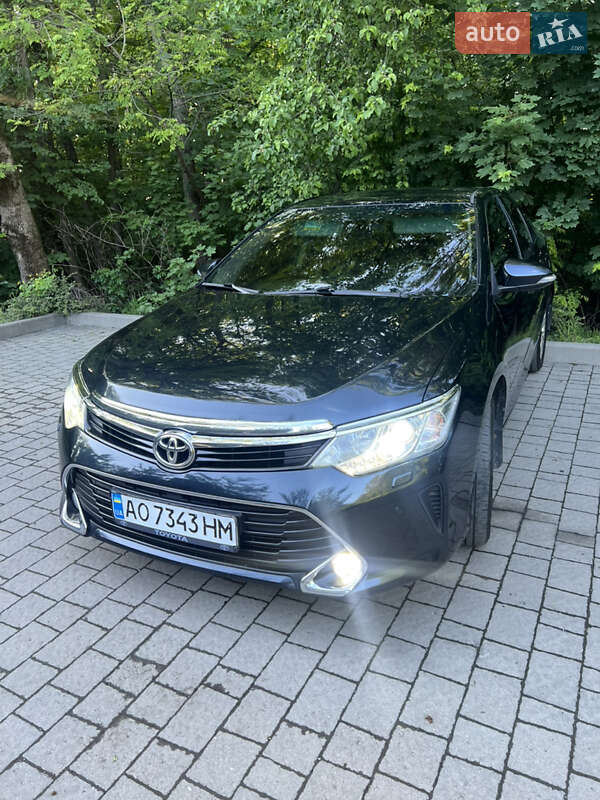 2017 toyota camry
