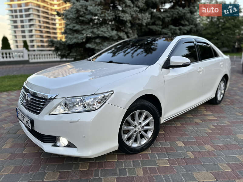 2011 toyota camry