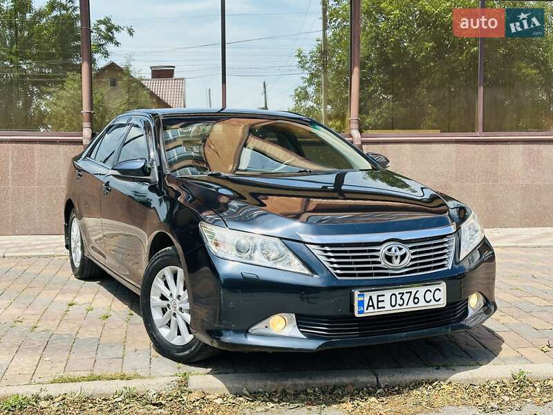 2012 toyota camry