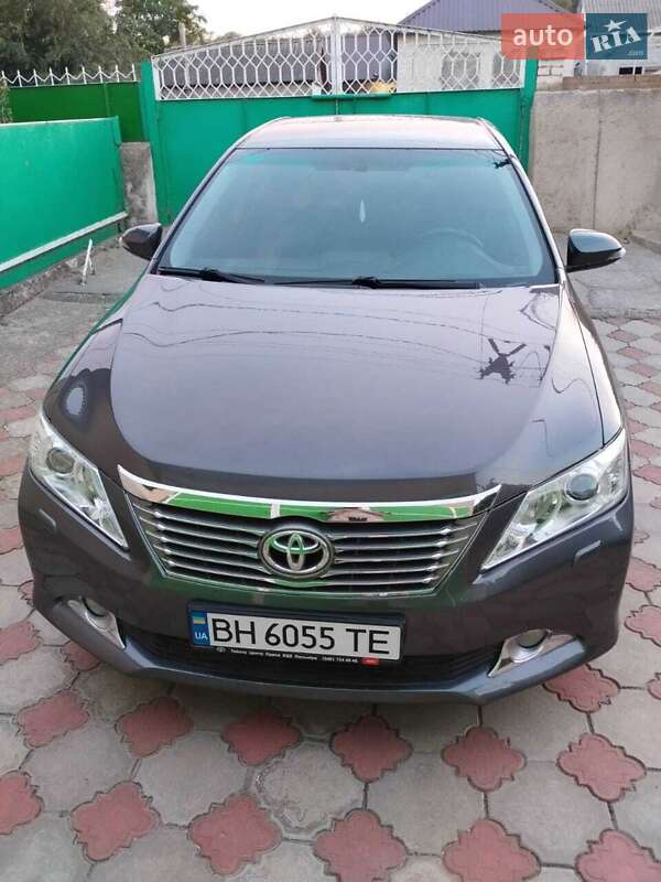 2013 toyota camry