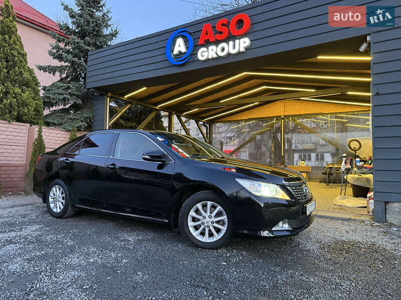 2014 toyota camry