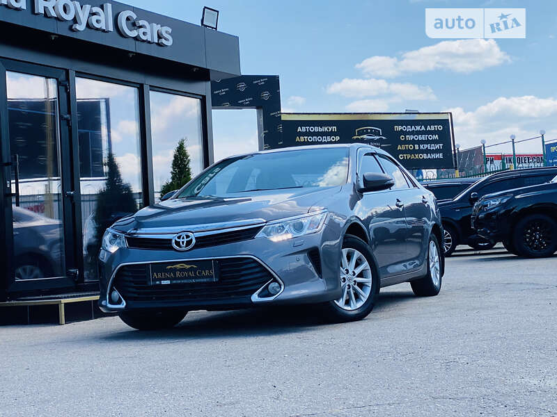 2016 toyota camry