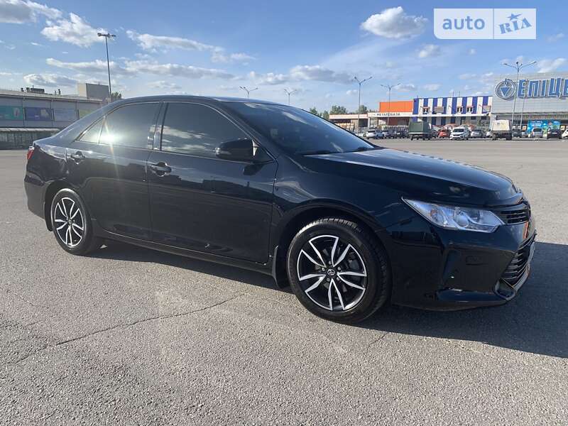 2017 toyota camry