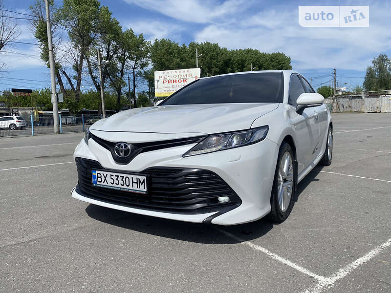 2018 toyota camry