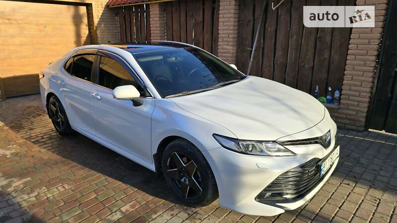 2018 toyota camry