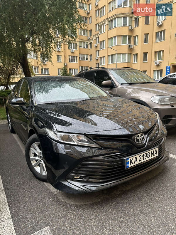 2018 toyota camry