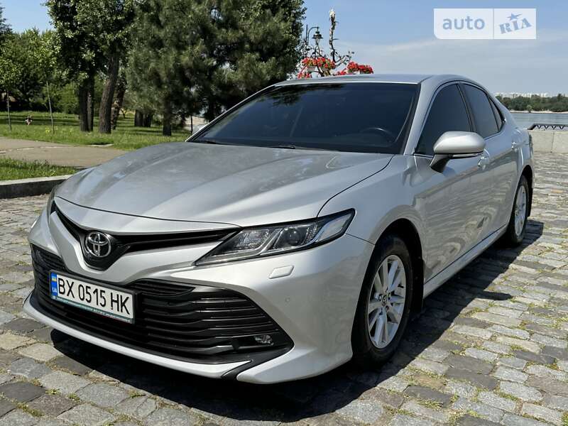 2018 toyota camry